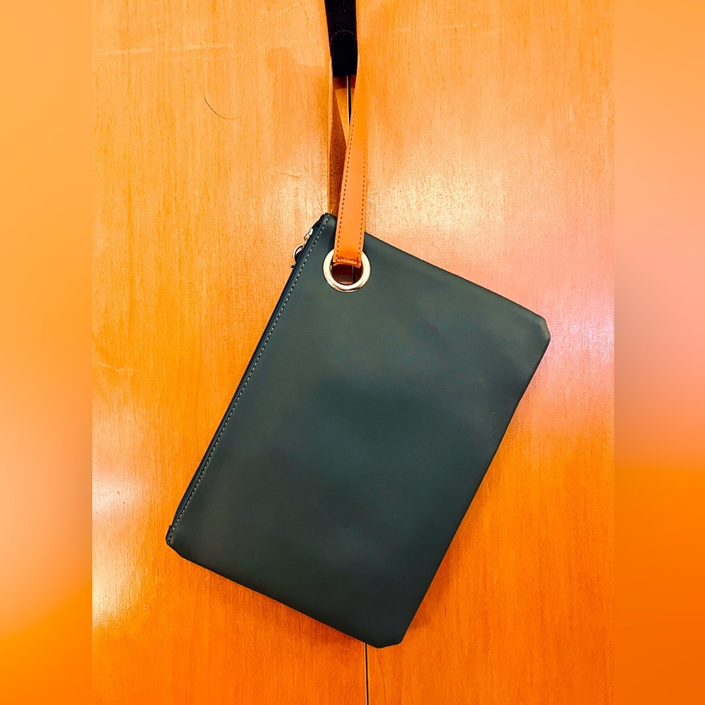 Dark Green PU Leather Handbag w/Light Brown Wrist Strap Oversized